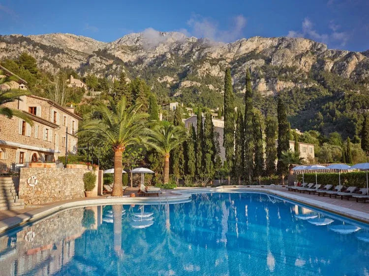 Yoga & Mendaki di Jantung Tramuntana – Mallorca - Deià - 8 Hari